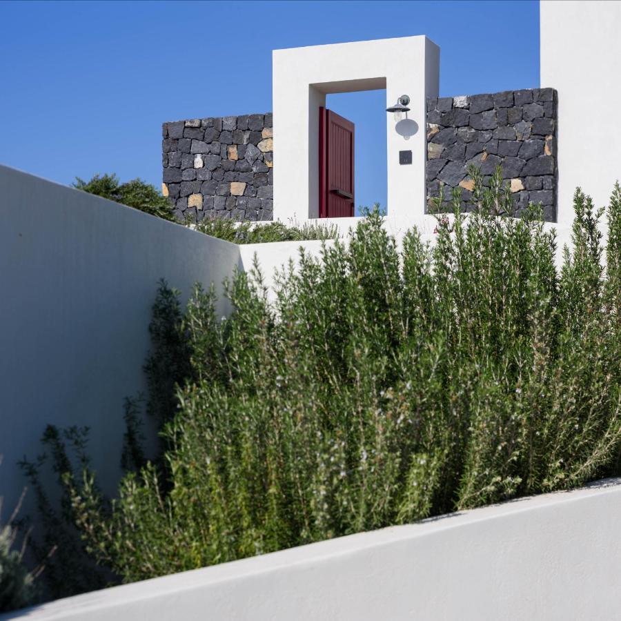 Potnia Theron Suites Akrotírion Dış mekan fotoğraf
