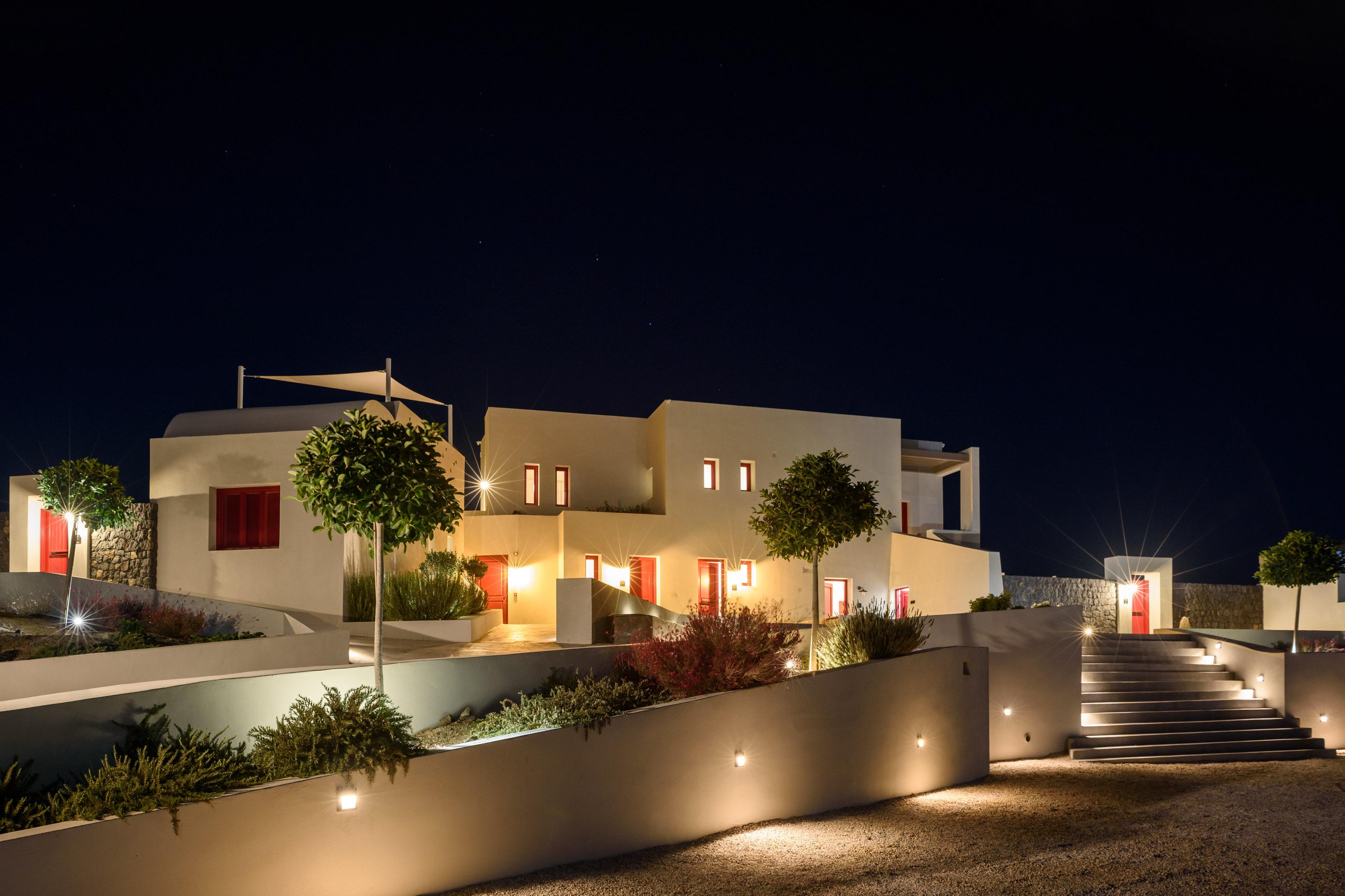 Potnia Theron Suites Akrotírion Dış mekan fotoğraf