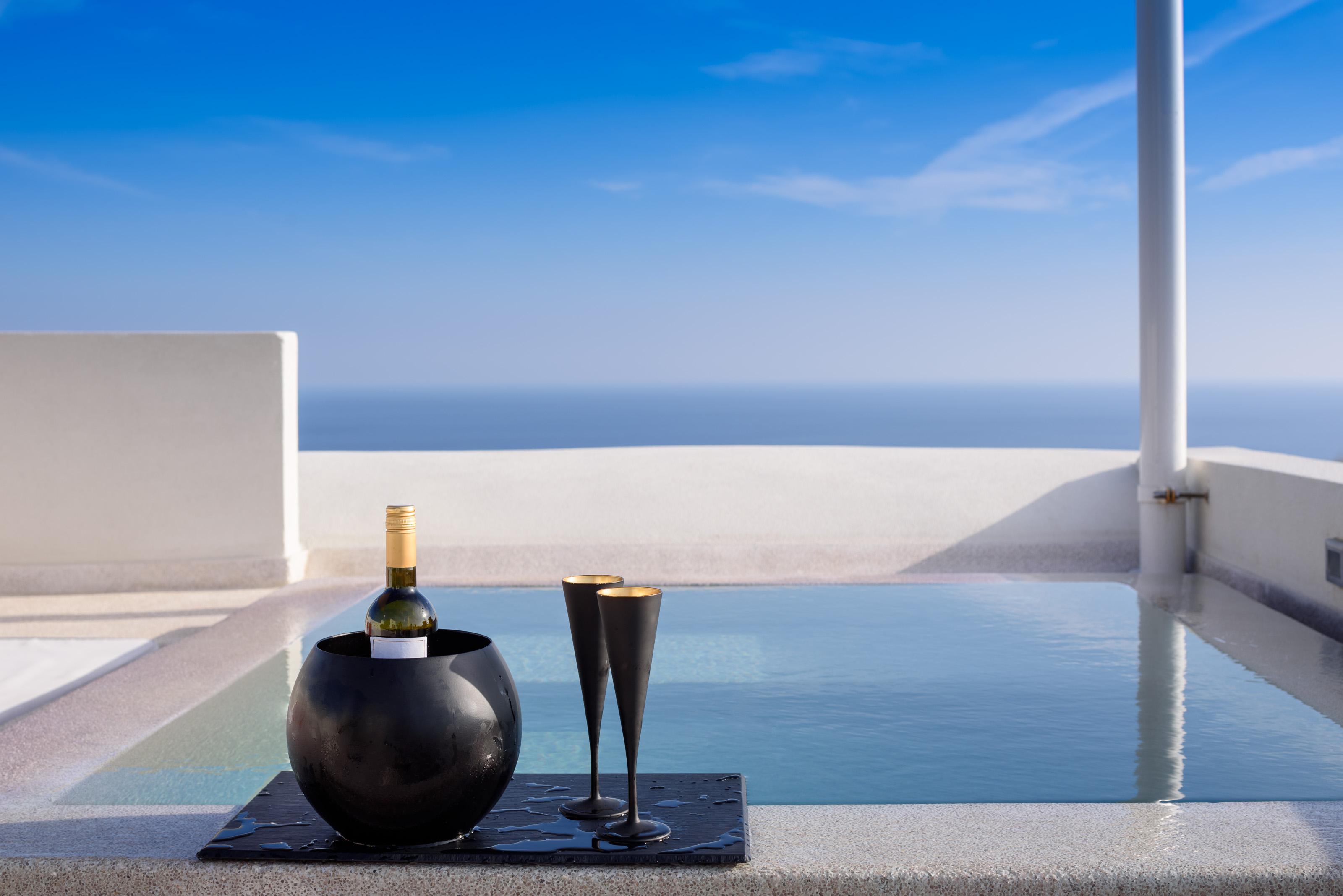Potnia Theron Suites Akrotírion Dış mekan fotoğraf