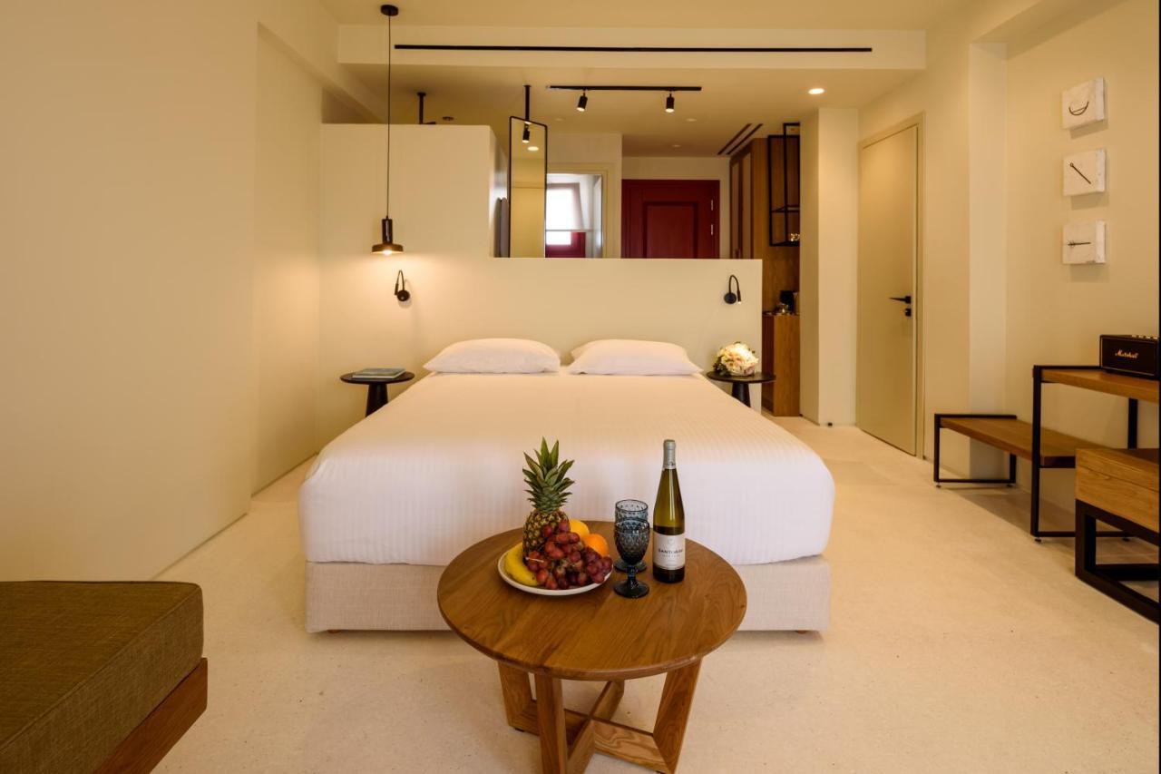 Potnia Theron Suites Akrotírion Dış mekan fotoğraf