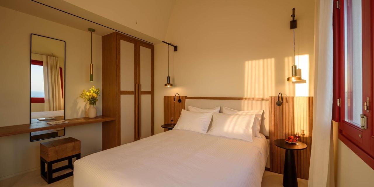 Potnia Theron Suites Akrotírion Dış mekan fotoğraf