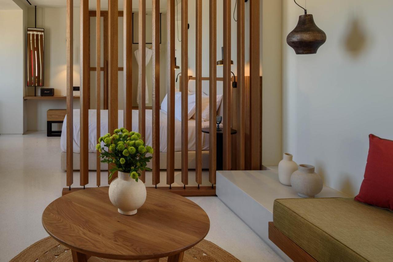 Potnia Theron Suites Akrotírion Dış mekan fotoğraf